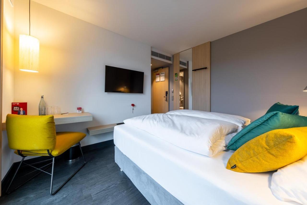 Serways Hotel Hoesel Ratingen Exterior photo